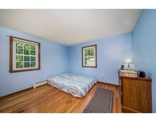 78 Clement St, Springfield, MA 01118 photo 10