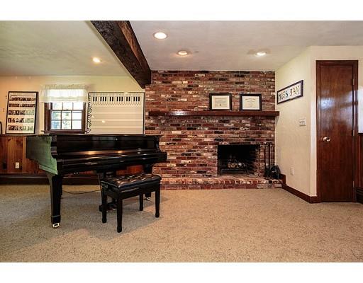 25 Riverside Dr, Reading, MA 01867 photo 24