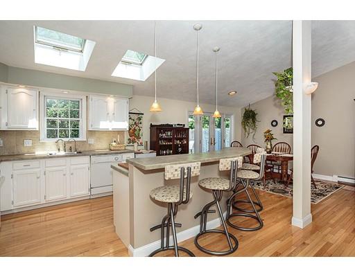 25 Riverside Dr, Reading, MA 01867 photo 12