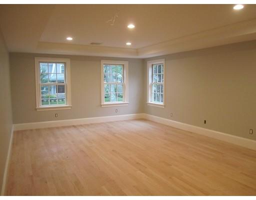 100 Pilgrim Rd, Wellesley, MA 02481 photo 9