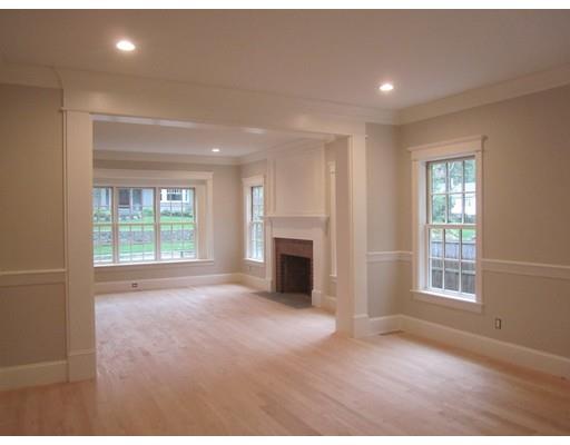100 Pilgrim Rd, Wellesley, MA 02481 photo 3