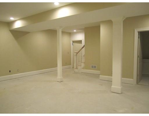 100 Pilgrim Rd, Wellesley, MA 02481 photo 11