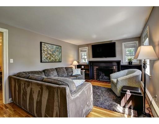 2 Donegal Ln, Danvers, MA 01923 photo 8