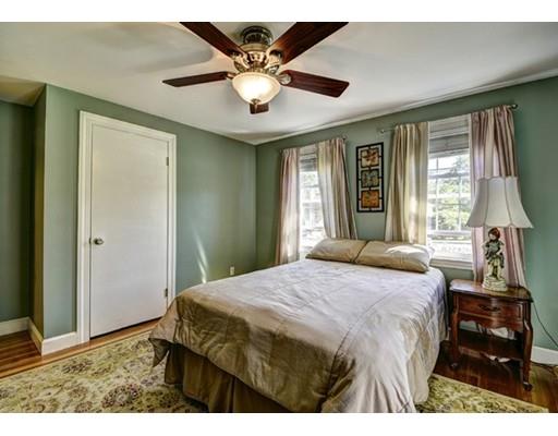 2 Donegal Ln, Danvers, MA 01923 photo 13