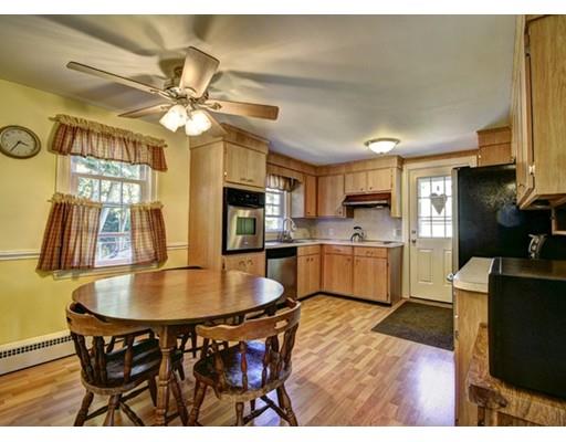 2 Donegal Ln, Danvers, MA 01923 photo 5