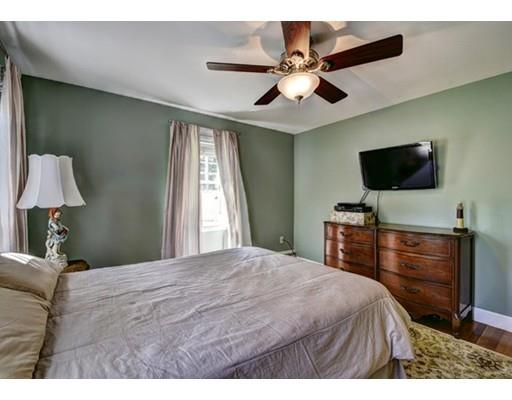 2 Donegal Ln, Danvers, MA 01923 photo 12