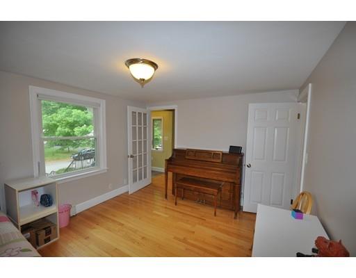 92 Higgins Rd, Framingham, MA 01701 photo 17