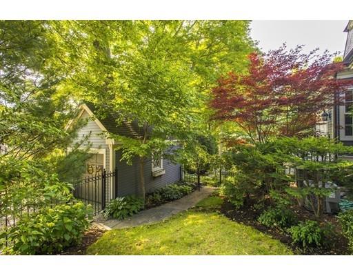 348 Walnut St, Brookline, MA 02445 photo 25