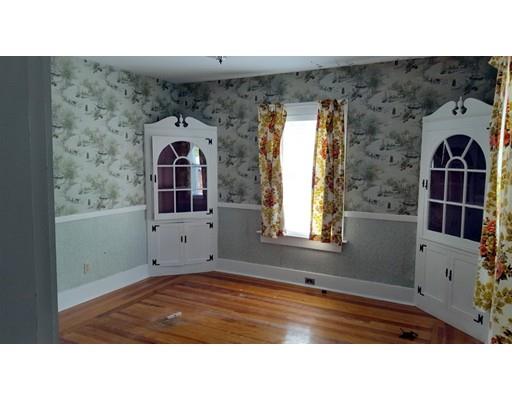 19 Willis St, Saugus, MA 01906 photo 12