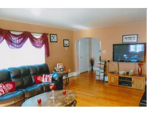 669 Valentine St, Fall River, MA 02720 photo 2
