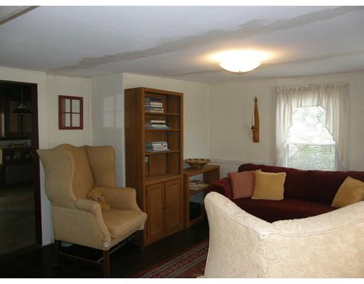 1 Crosby St, Webster, MA 01570 photo 8