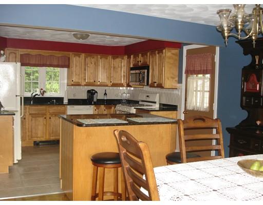 14 Brookside Dr, Acushnet, MA 02743 photo 6