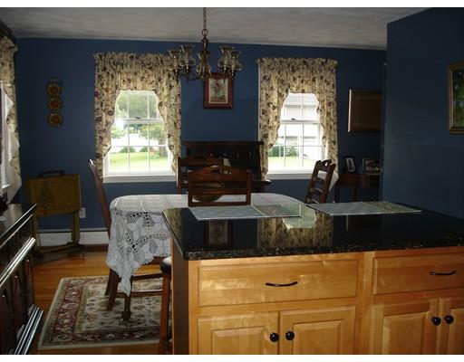 14 Brookside Dr, Acushnet, MA 02743 photo 8