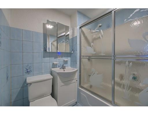 31 Walnut St, Lowell, MA 01852 photo 16