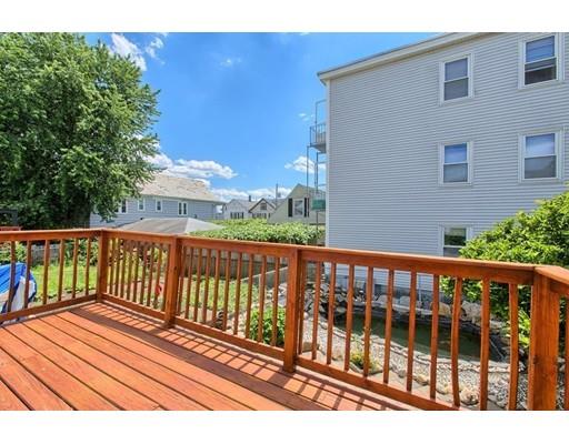 31 Walnut St, Lowell, MA 01852 photo 18