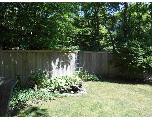 10 Hickory Cir, Mashpee, MA 02649 photo 18