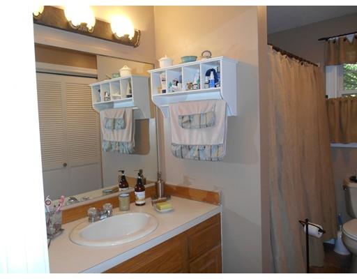 10 Hickory Cir, Mashpee, MA 02649 photo 15