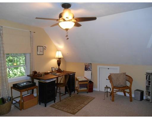 10 Hickory Cir, Mashpee, MA 02649 photo 11