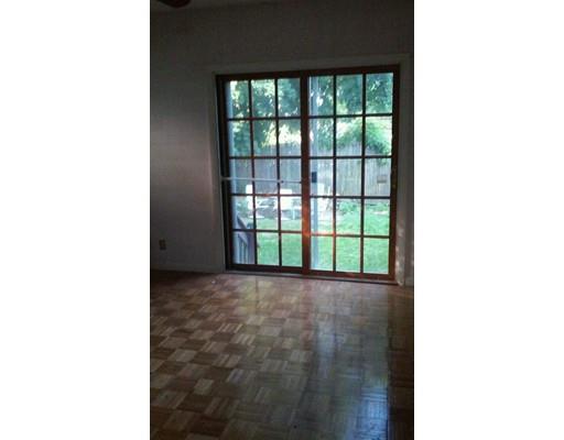97 Noel St, Springfield, MA 01108 photo 11