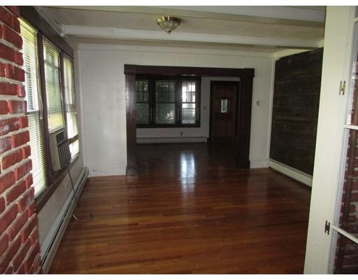 97 Noel St, Springfield, MA 01108 photo 4