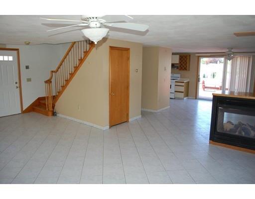 39 Pleasant St, Wareham, MA 02571 photo 4