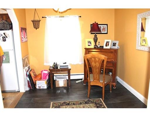 386 Hermitage Dr, Springfield, MA 01129 photo 11