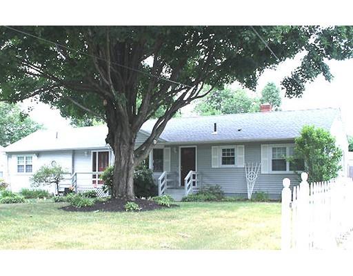 386 Hermitage Dr, Springfield, MA 01129 photo 1