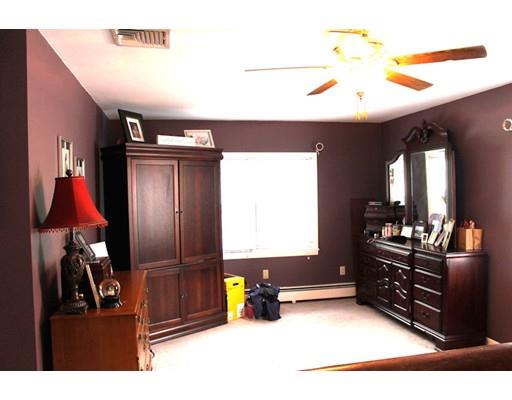 386 Hermitage Dr, Springfield, MA 01129 photo 14