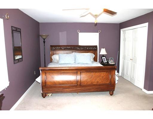 386 Hermitage Dr, Springfield, MA 01129 photo 13
