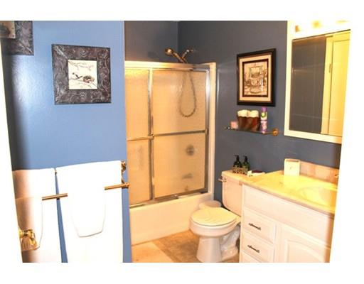 386 Hermitage Dr, Springfield, MA 01129 photo 17