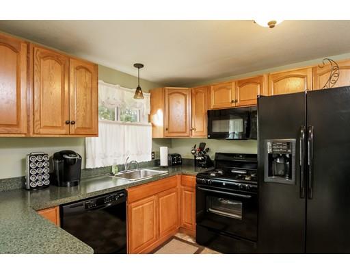 130 Garnet St, Springfield, MA 01129 photo 15