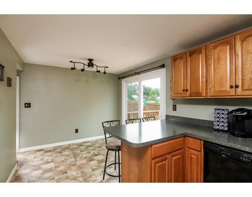 130 Garnet St, Springfield, MA 01129 photo 11