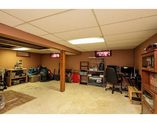 130 Garnet St, Springfield, MA 01129 photo 21