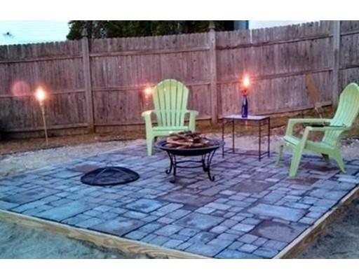 27 Marmon, Springfield, MA 01129 photo 2