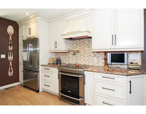 11 Pine Tree Dr, Saugus, MA 01906 photo 14