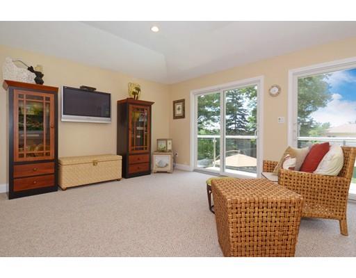 11 Pine Tree Dr, Saugus, MA 01906 photo 12
