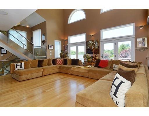 11 Pine Tree Dr, Saugus, MA 01906 photo 17