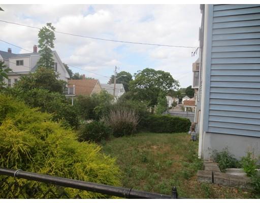 20 Clifton Ave, Everett, MA 02149 photo 4