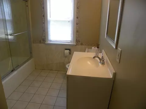 27 Biella St, Springfield, MA 01104 photo 7