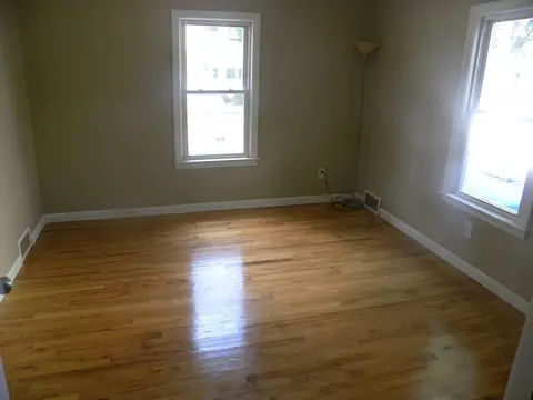 27 Biella St, Springfield, MA 01104 photo 6