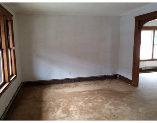 74 Arthur St, Worcester, MA 01604 photo 5
