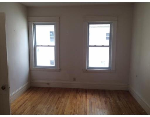 74 Arthur St, Worcester, MA 01604 photo 11