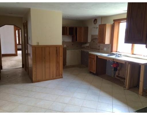 74 Arthur St, Worcester, MA 01604 photo 4