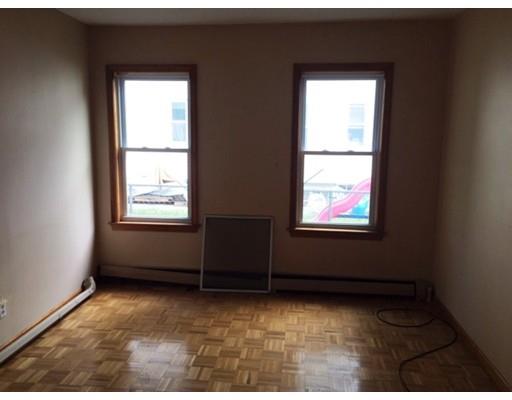 74 Arthur St, Worcester, MA 01604 photo 9