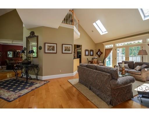 159 Cotuit Bay Dr, Cotuit, MA 02635 photo 6