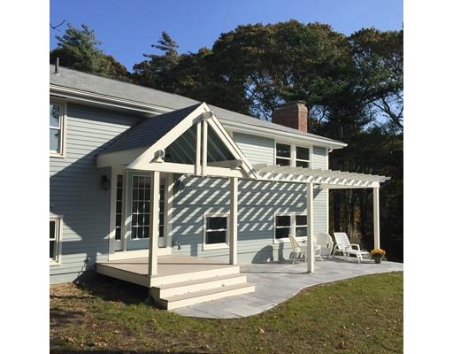 56 Elgin Rd, Pocasset, MA 02559 photo 3