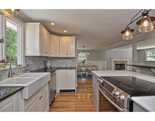 56 Elgin Rd, Pocasset, MA 02559 photo 9