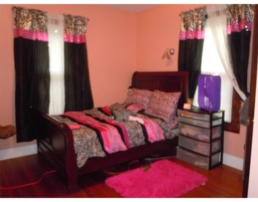 17 Lyndale St, Springfield, MA 01108 photo 8