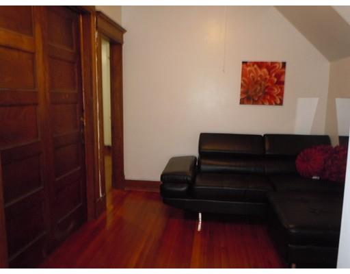17 Lyndale St, Springfield, MA 01108 photo 11