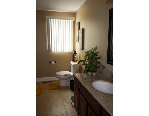 423 Detroit St, Fall River, MA 02721 photo 11